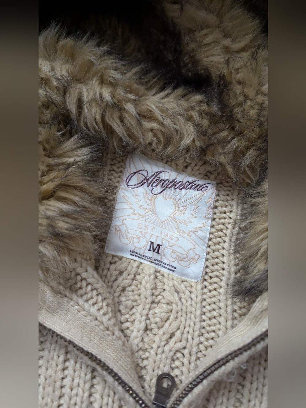 Vintage Y2K Aeropostale Cable Knit Fur Trim Hooded Zip Up Sweater Medium Cream - Picture 11 of 11